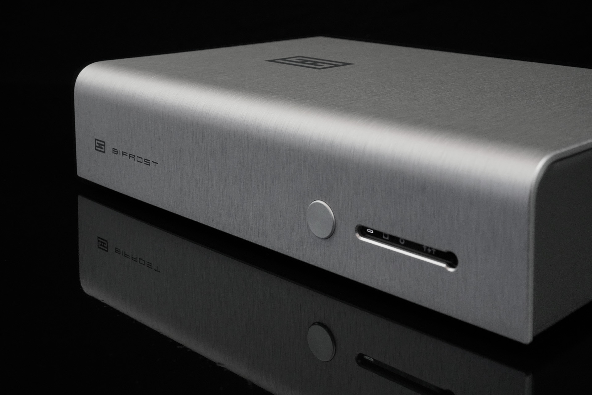 Schiit Bifrost 3、制御機能を加えて従来機より100ドル安い699ドルから