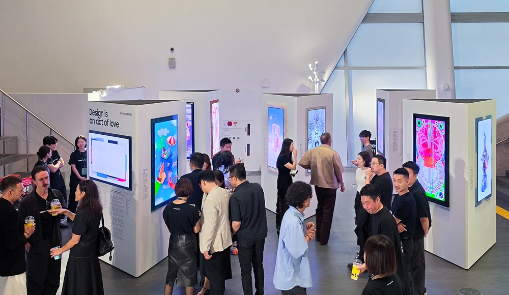 Samsung OLED TV S95Hが14通りの表情に 作品ごとに変わる特注フレーム