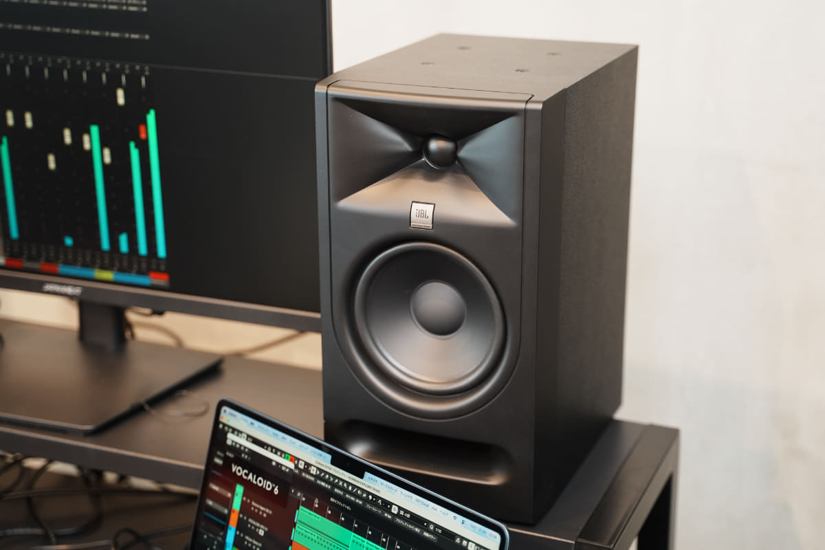 JBL 305P MkIII、置き場所に合わせたDSP調整は81通り